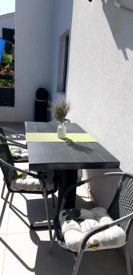 Apartmani HERMES Jadrija Bagian luar foto
