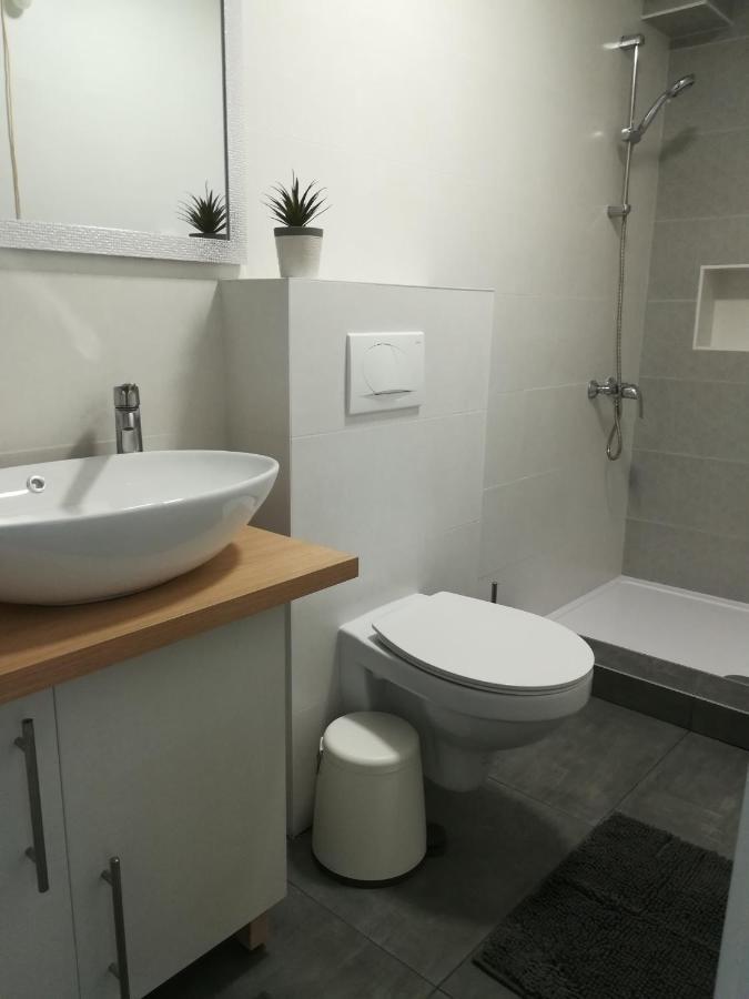 Apartmani HERMES Jadrija Bagian luar foto