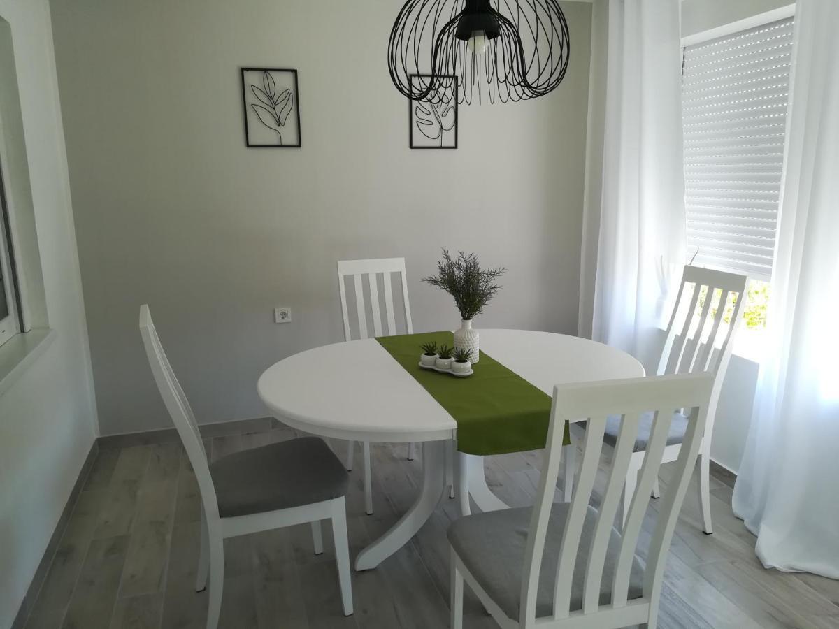 Apartmani HERMES Jadrija Bagian luar foto