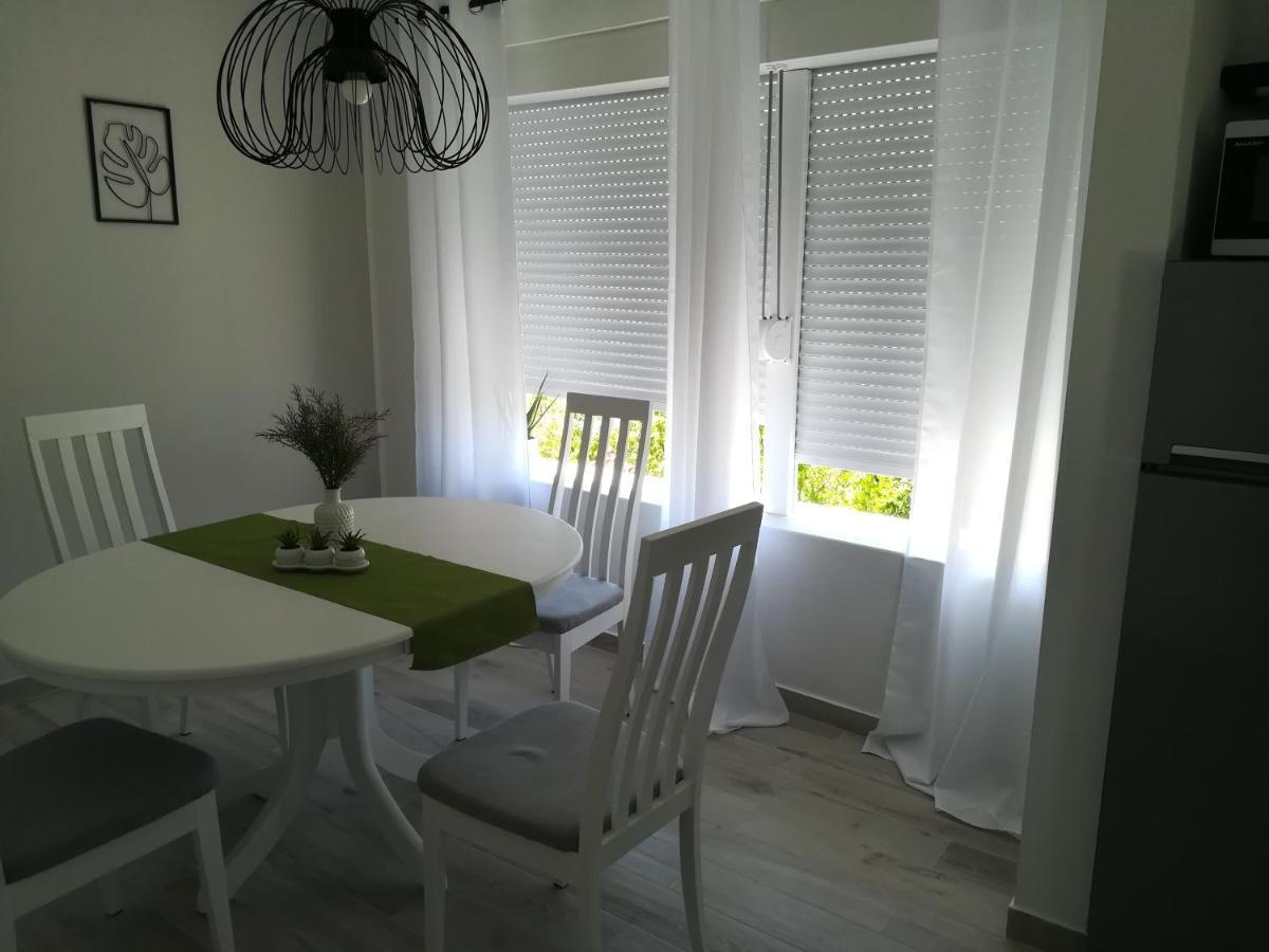 Apartmani HERMES Jadrija Bagian luar foto